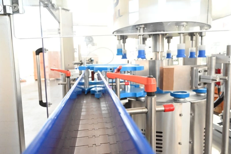 Square Cosmetic Jar Labeling Machine